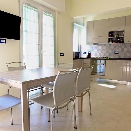 Pietra Home, Posto Auto, Ac ,Wifi, 150Mt Dal Mare Pietra Ligure Exteriör bild