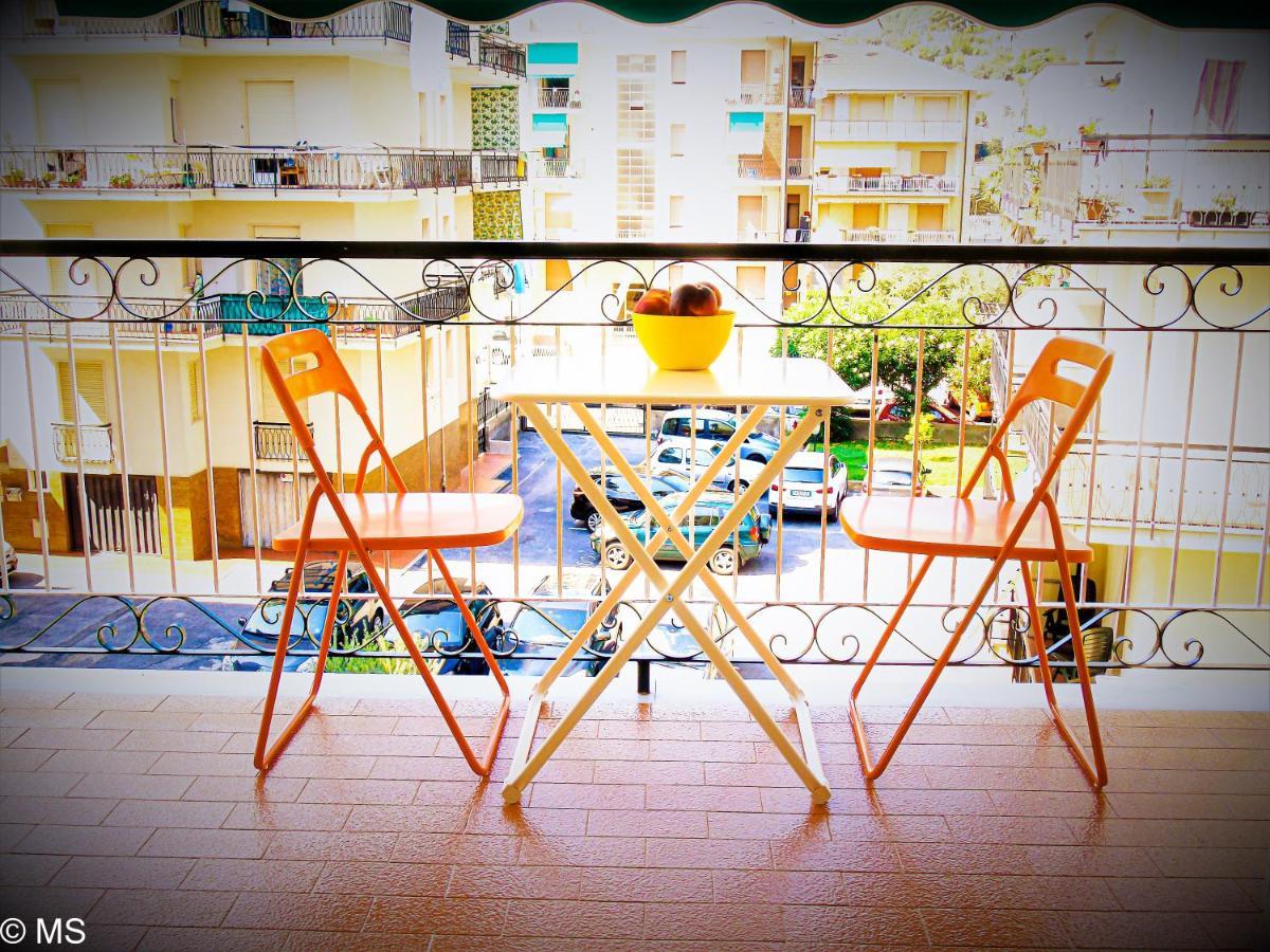 Pietra Home, Posto Auto, Ac ,Wifi, 150Mt Dal Mare Pietra Ligure Exteriör bild