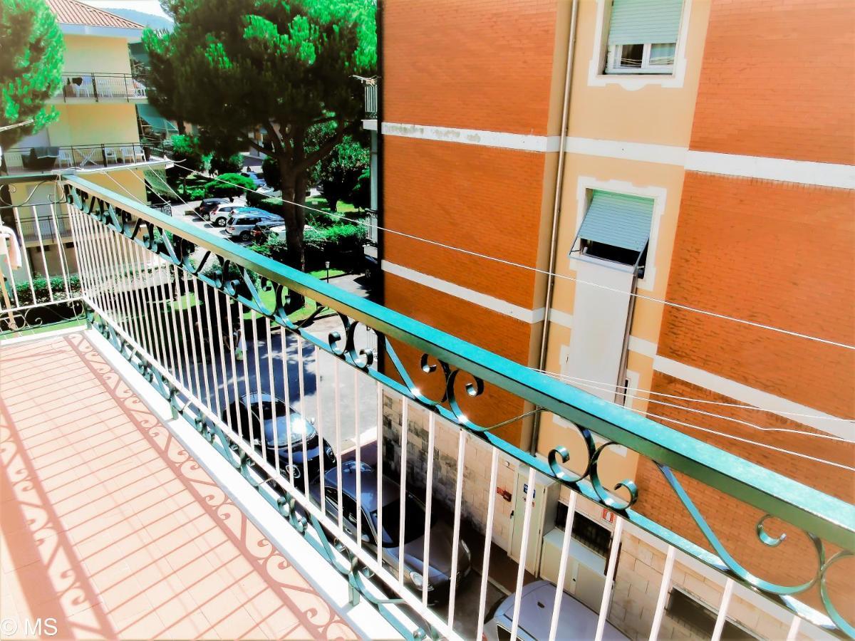 Pietra Home, Posto Auto, Ac ,Wifi, 150Mt Dal Mare Pietra Ligure Exteriör bild